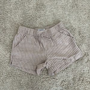 Old navy girls linen shorts.